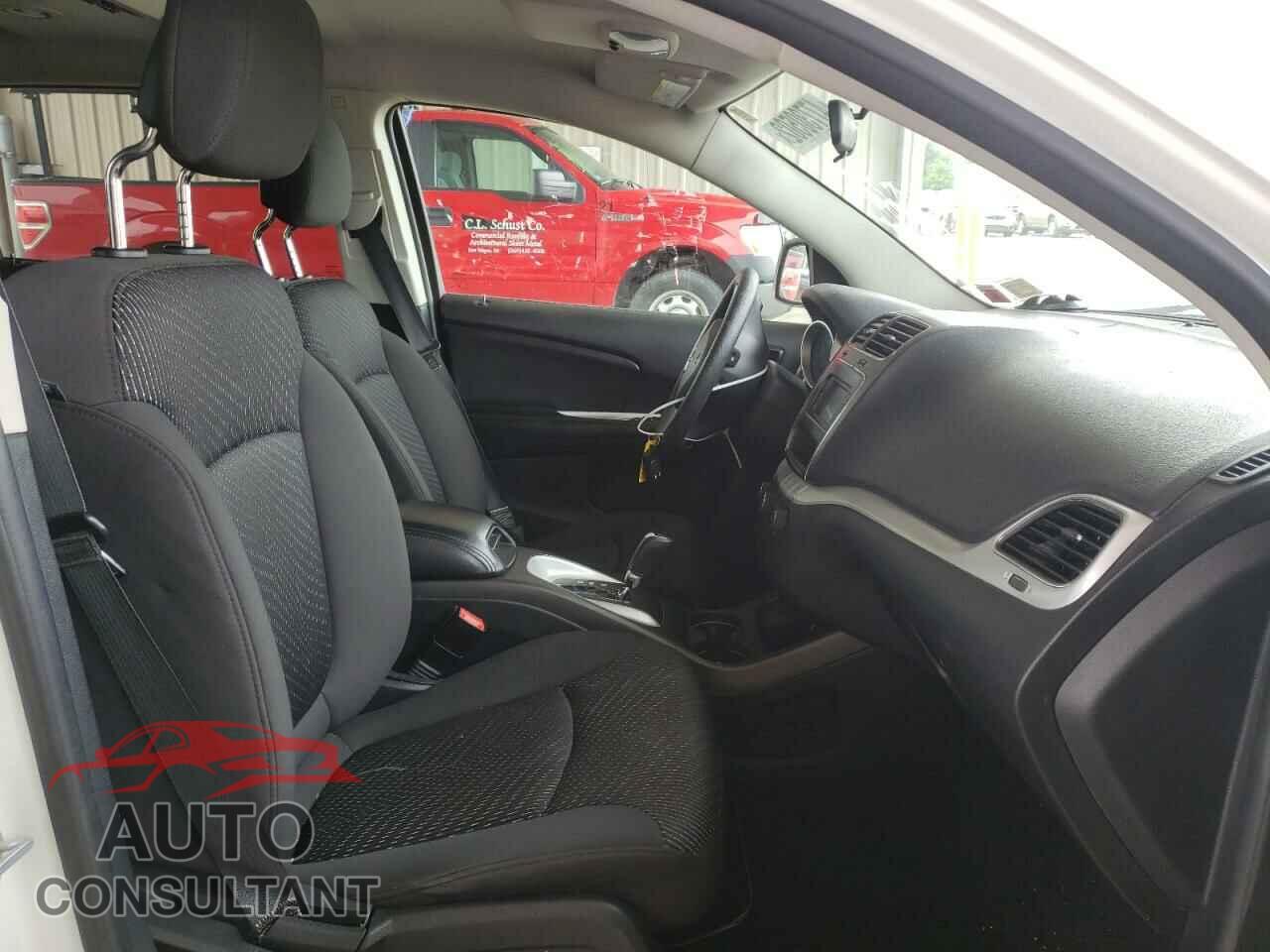 DODGE JOURNEY 2017 - 3C4PDCBG4HT589759