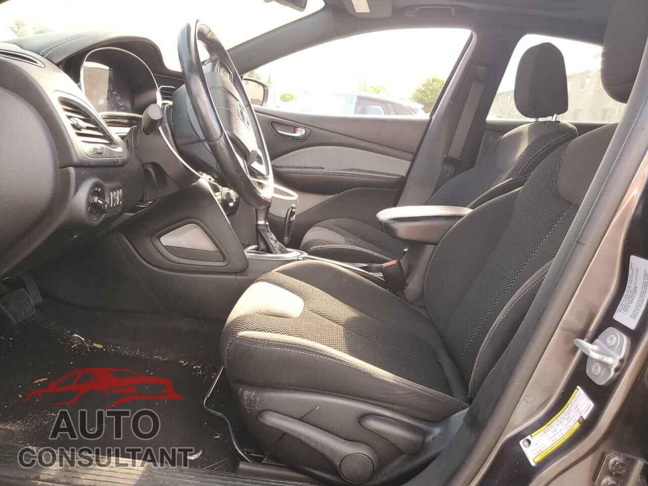 DODGE DART 2015 - 1C3CDFBB4FD422636