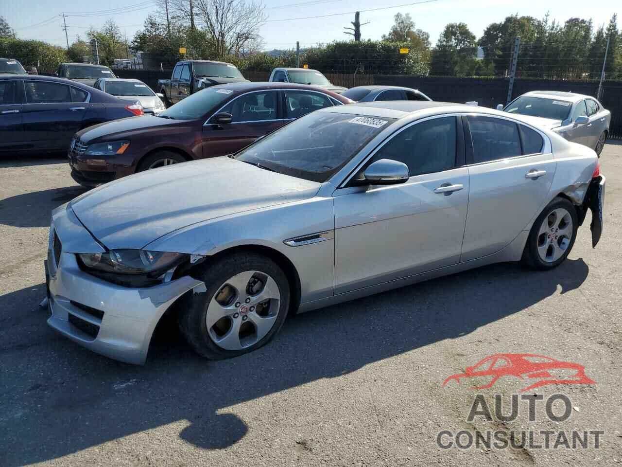 JAGUAR XE 2017 - SAJAR4BG1HA965596