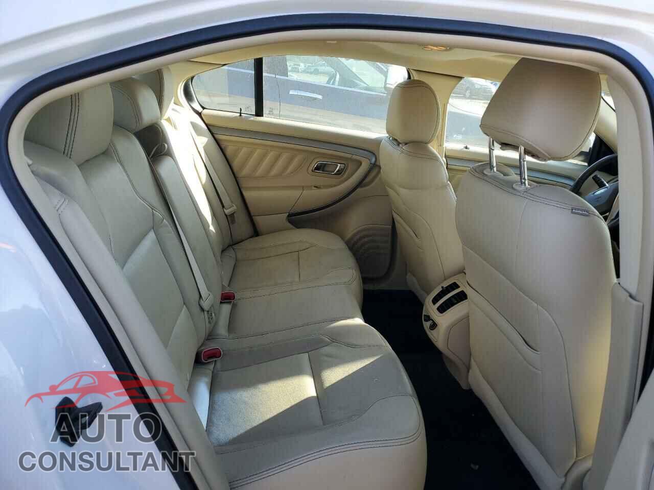 FORD TAURUS 2015 - 1FAHP2E83FG176975