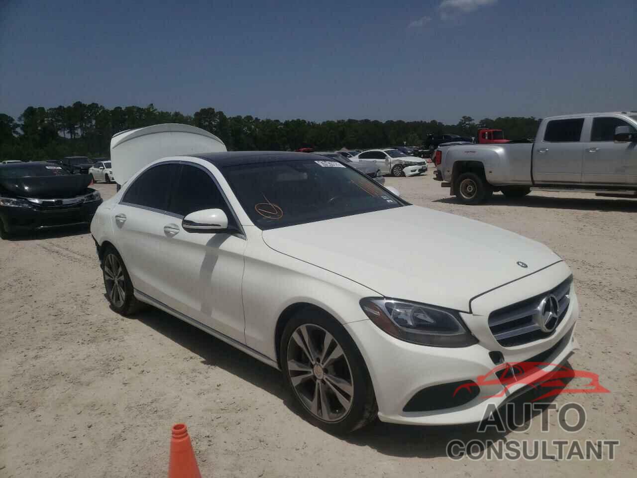 MERCEDES-BENZ C-CLASS 2016 - 55SWF4JB0GU106913