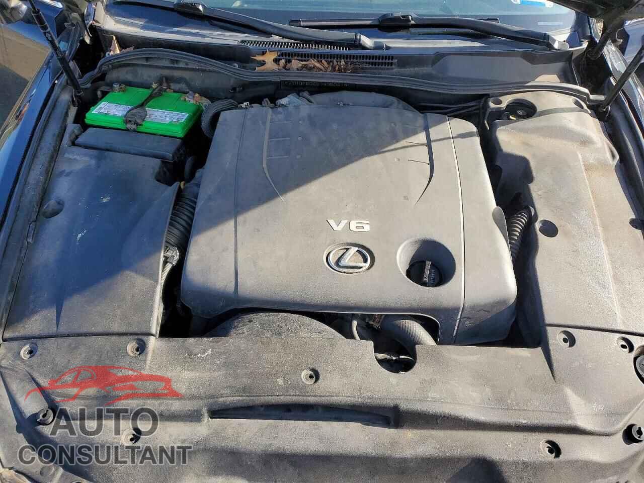 LEXUS IS 2011 - JTHCF5C25B5050418