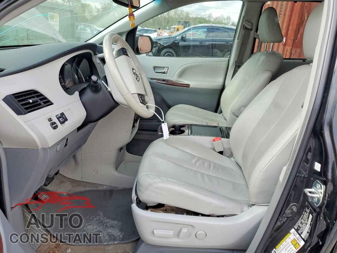 TOYOTA SIENNA 2012 - 5TDYK3DCXCS265142