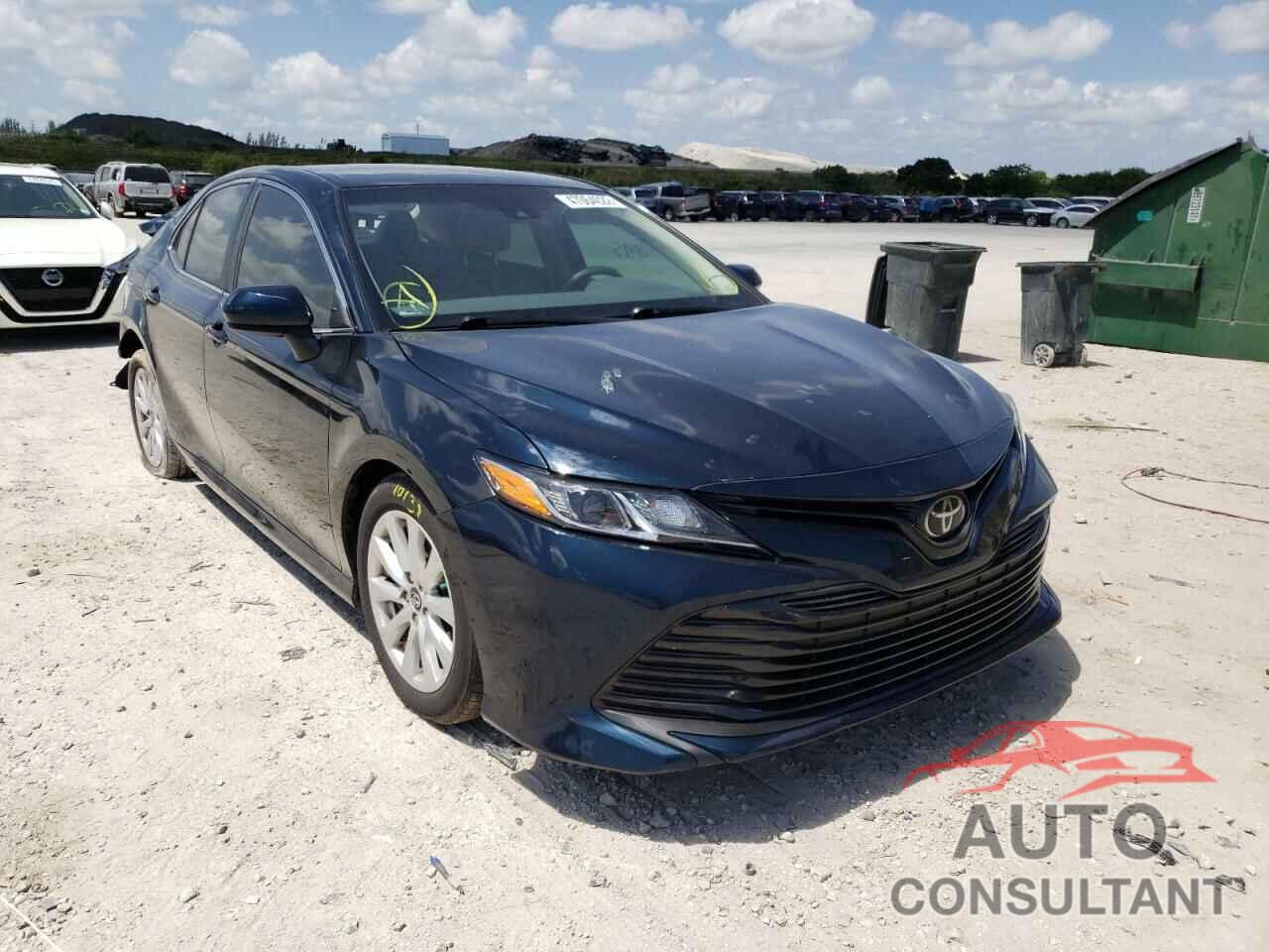 TOYOTA CAMRY 2018 - 4T1B11HK0JU586271