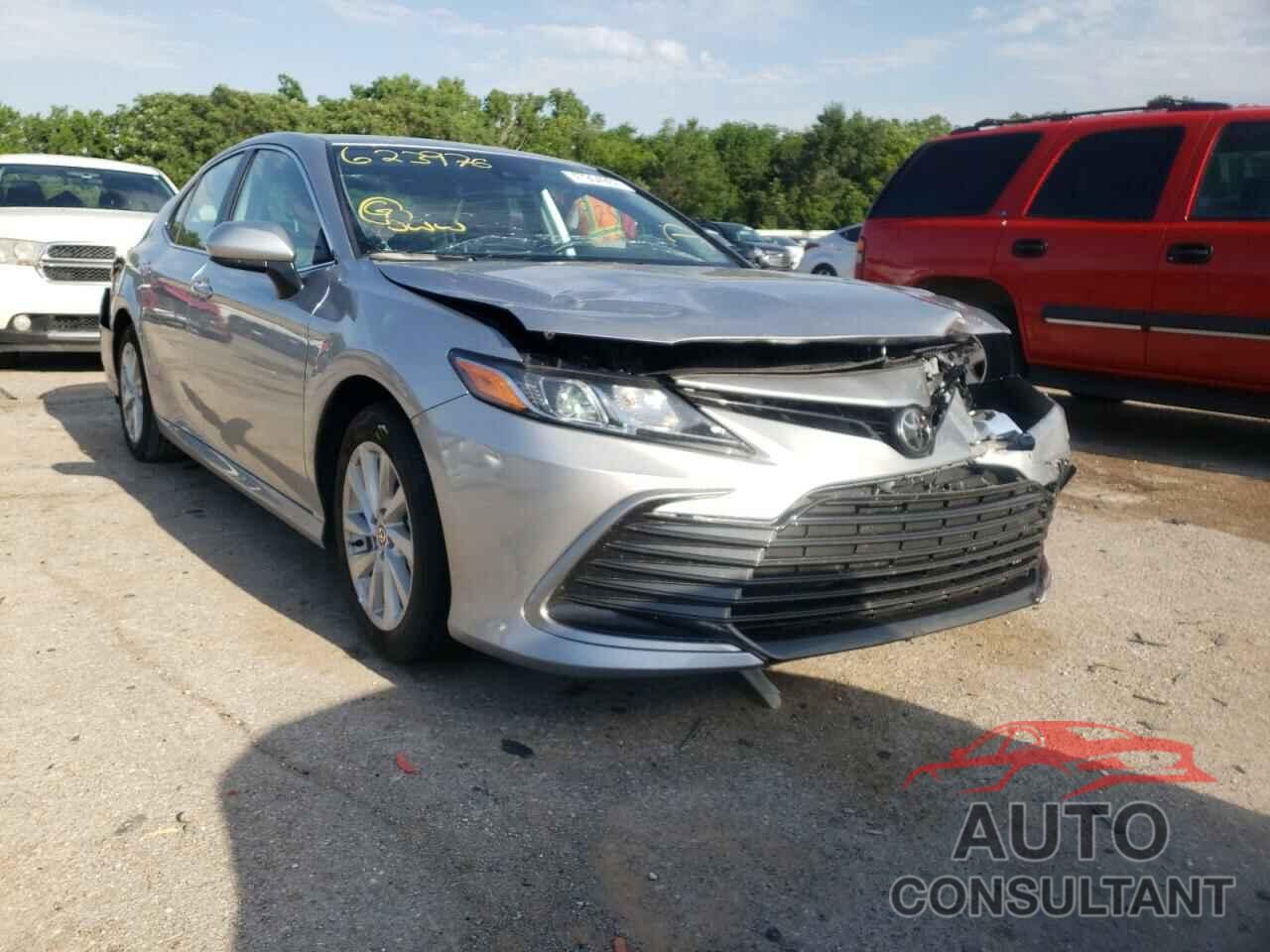 TOYOTA CAMRY 2022 - 4T1C11AKXNU623976