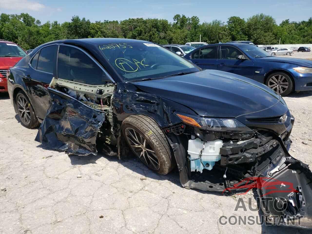 TOYOTA CAMRY 2022 - 4T1T11AK1NU620755