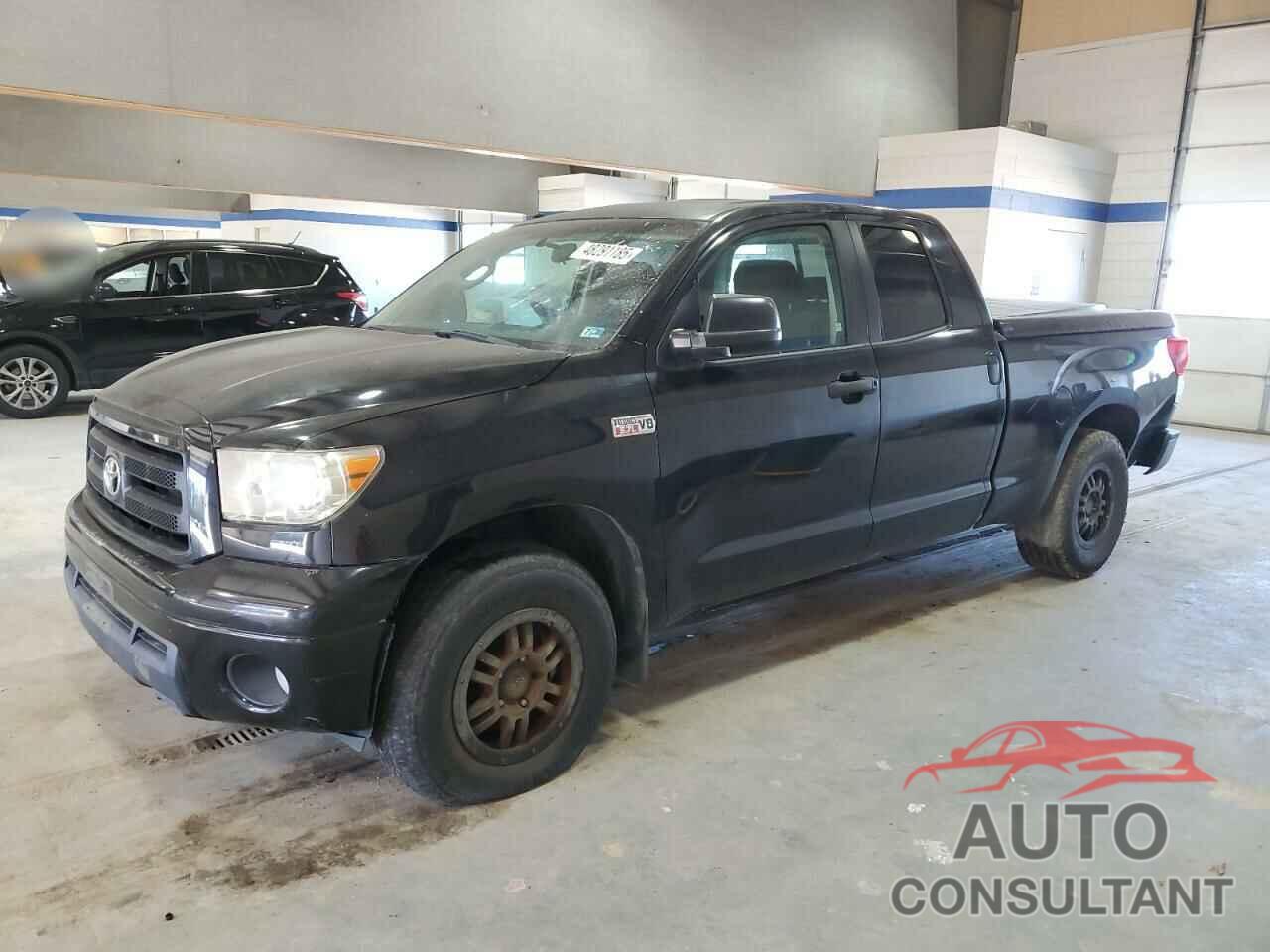 TOYOTA TUNDRA 2010 - 5TFUY5F19AX099871