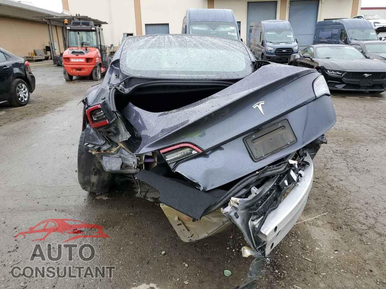 TESLA MODEL 3 2022 - 5YJ3E1EA5NF143492