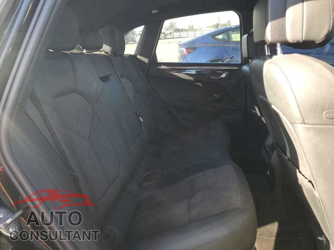 PORSCHE MACAN 2015 - WP1AB2A59FLB70089