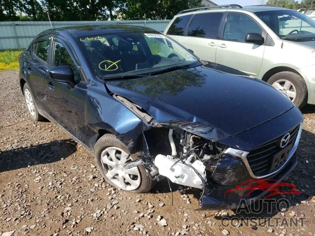 MAZDA 3 2018 - 3MZBN1U78JM199205