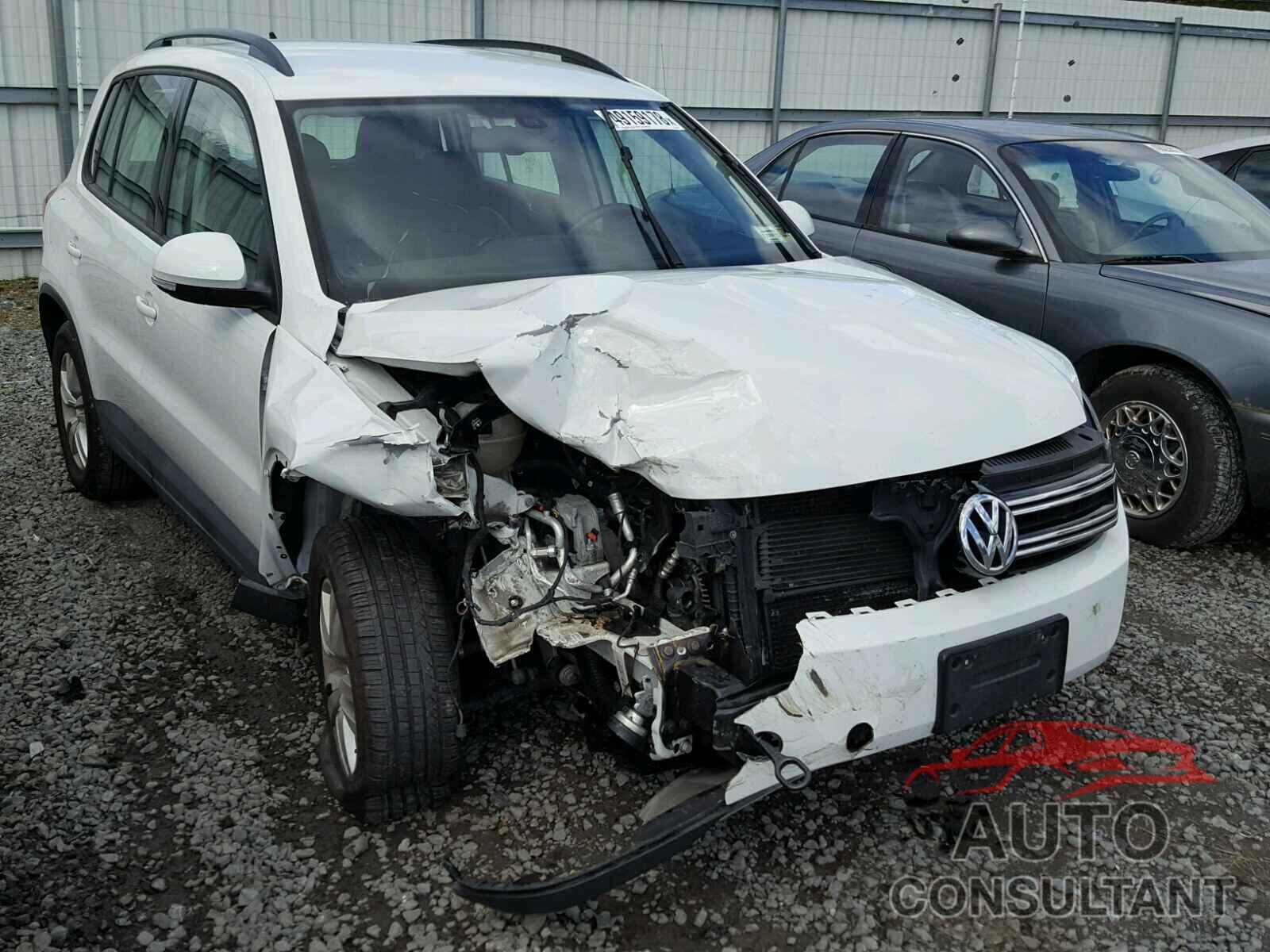 VOLKSWAGEN TIGUAN S 2017 - WVGBV7AX7HK026802