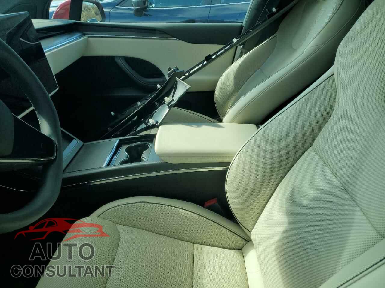 TESLA MODEL X 2024 - 7SAXCBE64RF438357