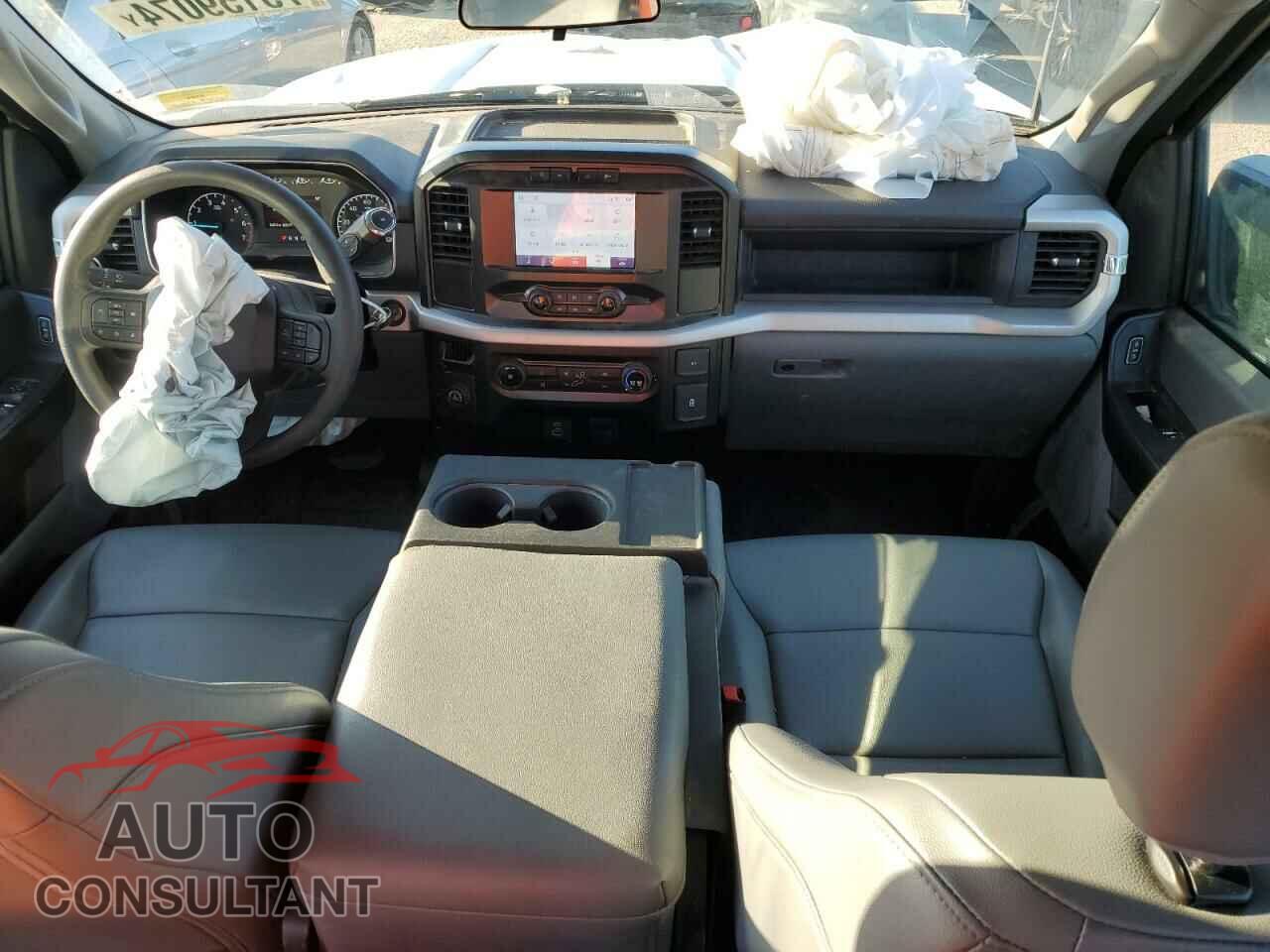 FORD F-150 2023 - 1FTEW1C80PKG04254