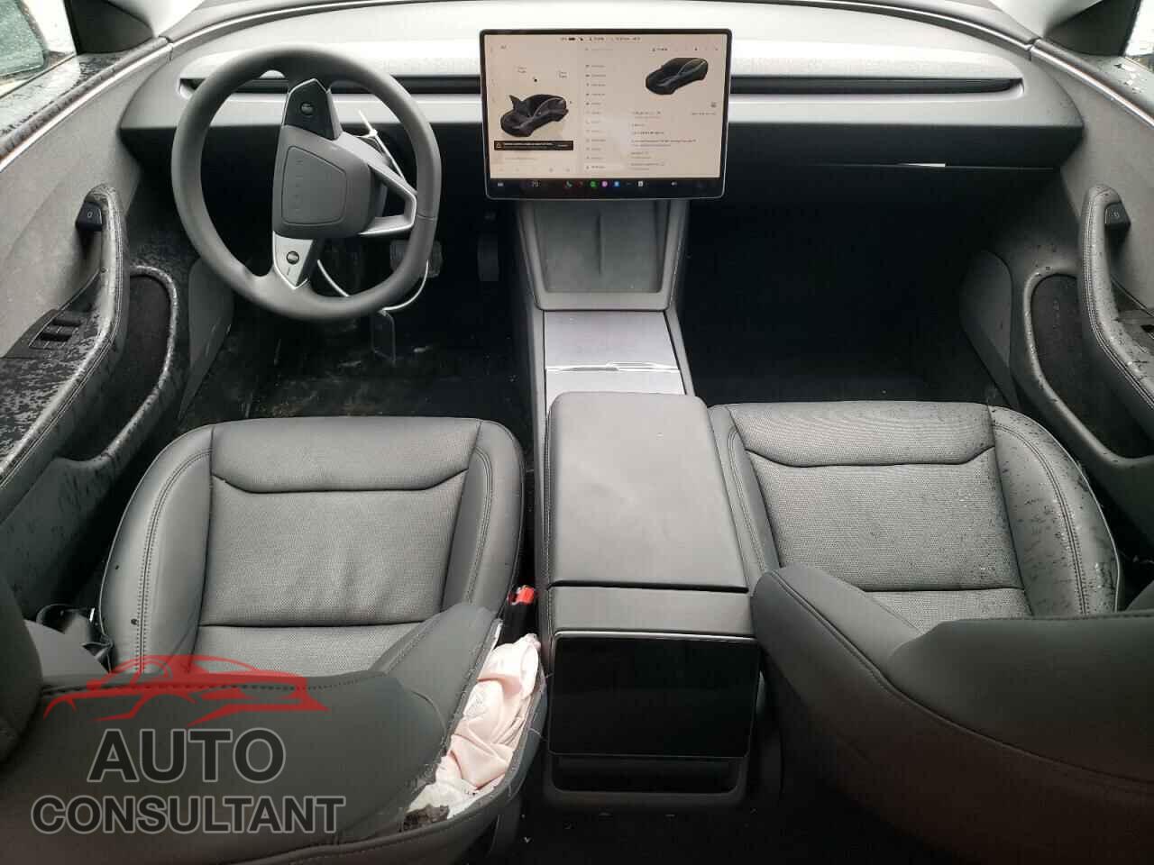 TESLA MODEL 3 2024 - 5YJ3E1EA7RF858716