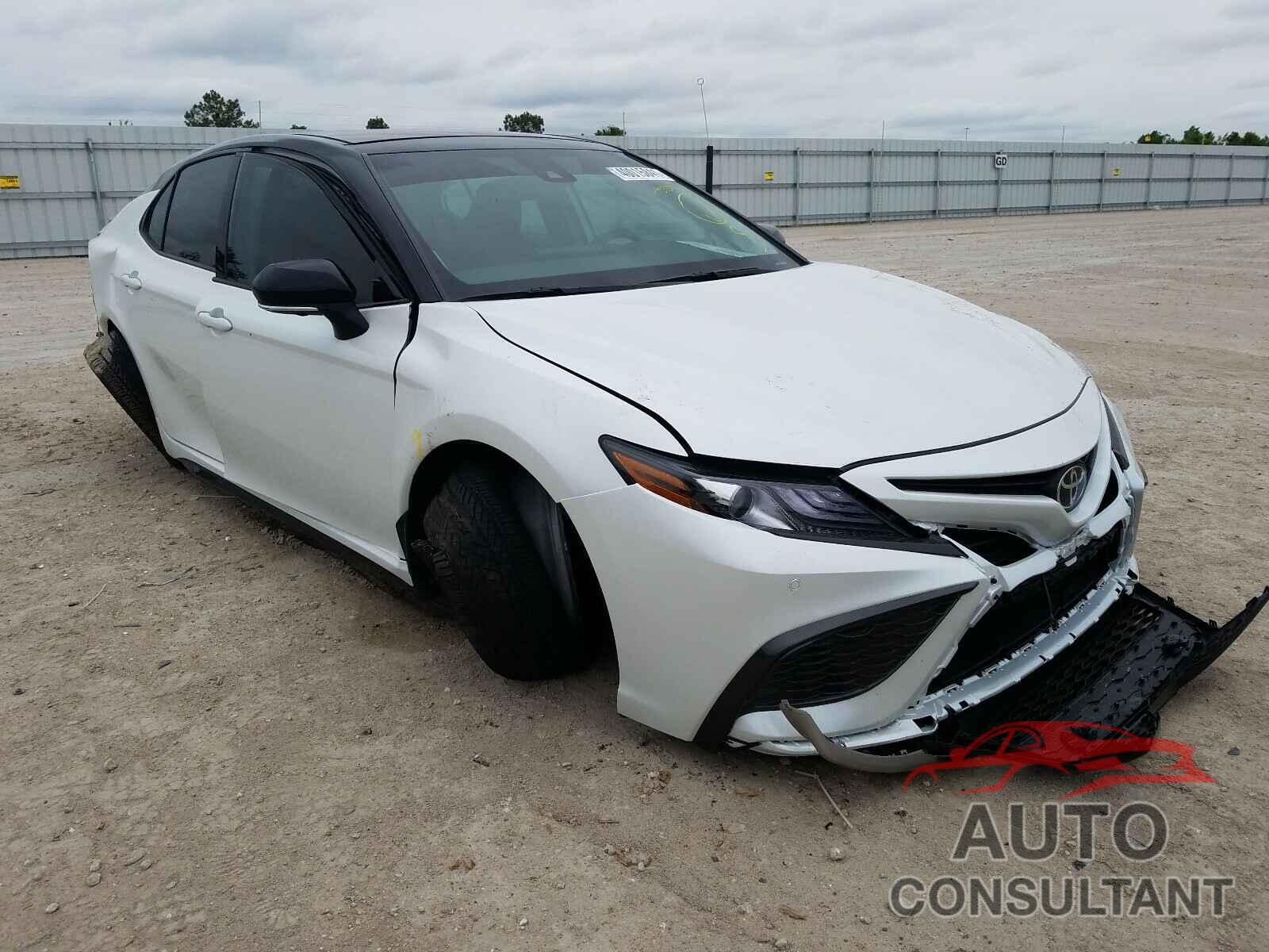 TOYOTA CAMRY 2021 - 4T1KZ1AK0MU052856