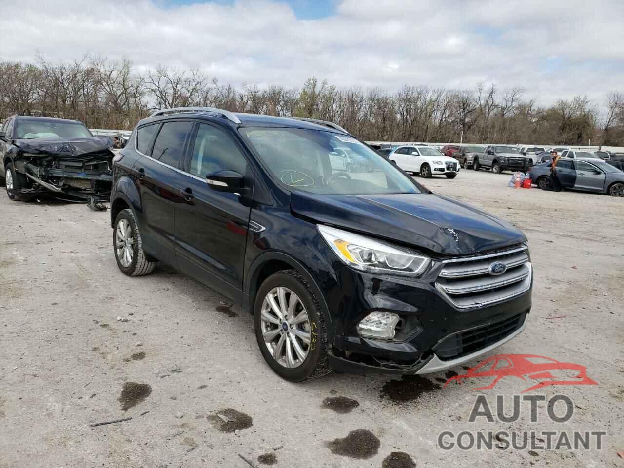FORD ESCAPE 2017 - 1FMCU0JD4HUA61046