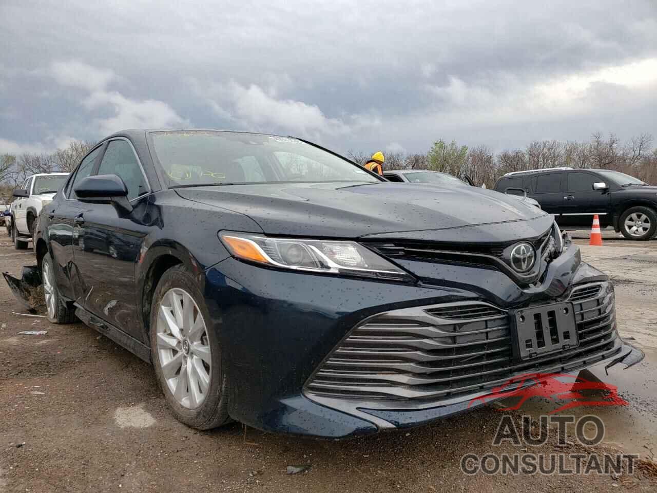 TOYOTA CAMRY 2019 - 4T1B11HKXKU743659