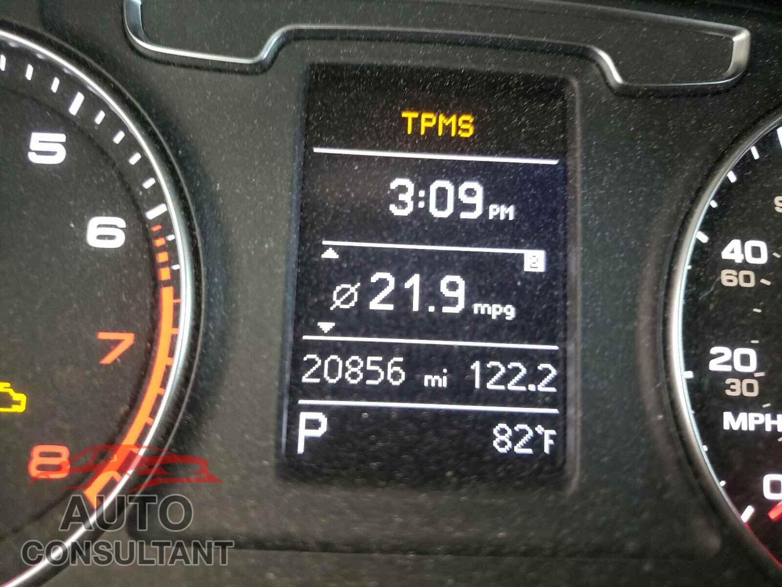 AUDI Q3 2017 - WA1BCCFS7HR013842