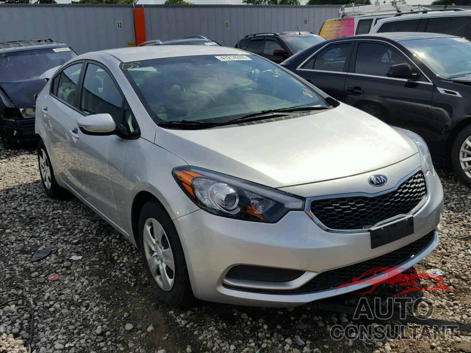 KIA FORTE 2015 - KNAFK4A67F5303140