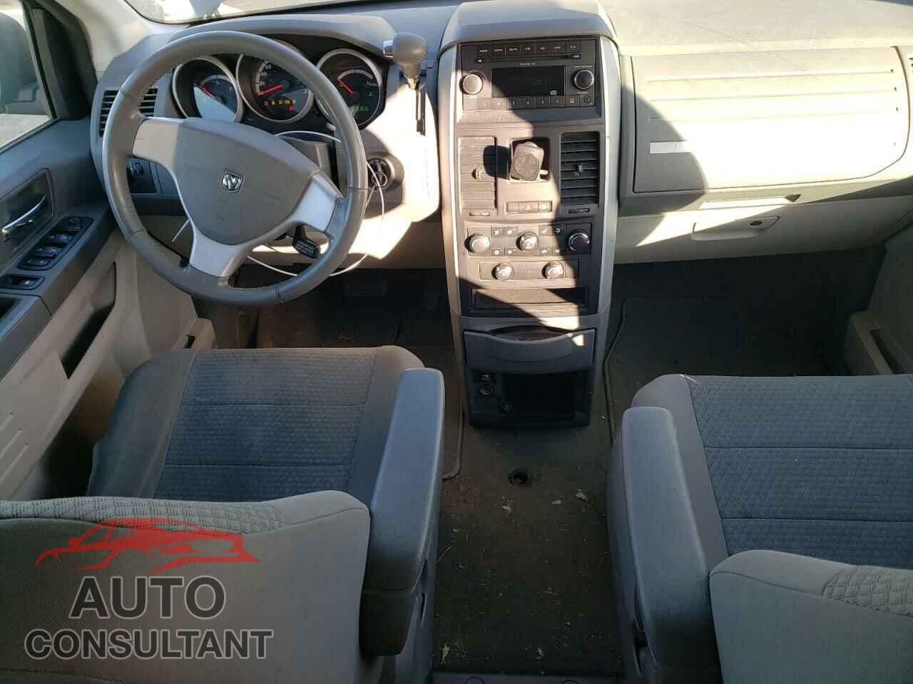 DODGE CARAVAN 2010 - 2D4RN4DEXAR437522