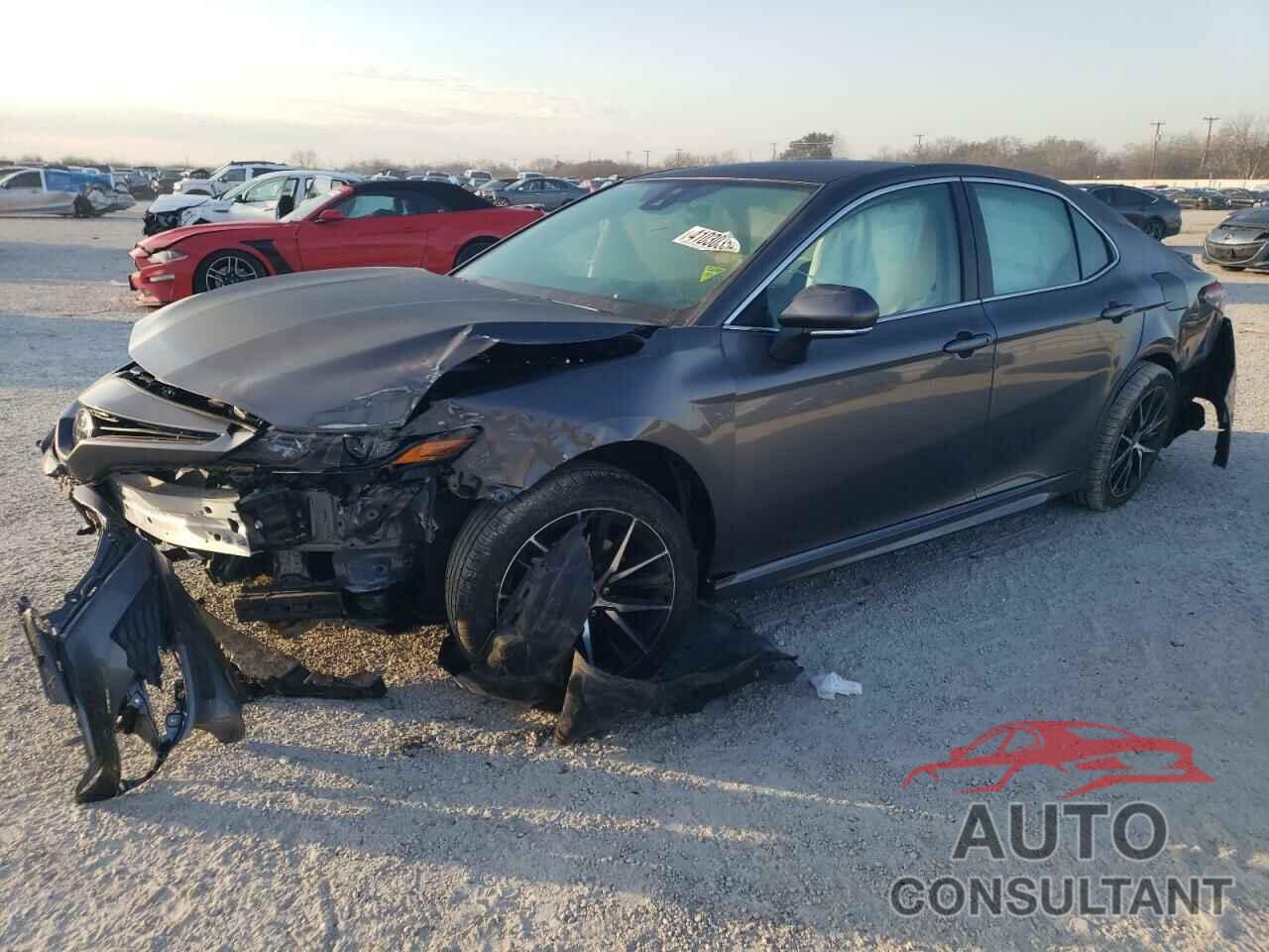 TOYOTA CAMRY 2024 - 4T1G11AKXRU864296