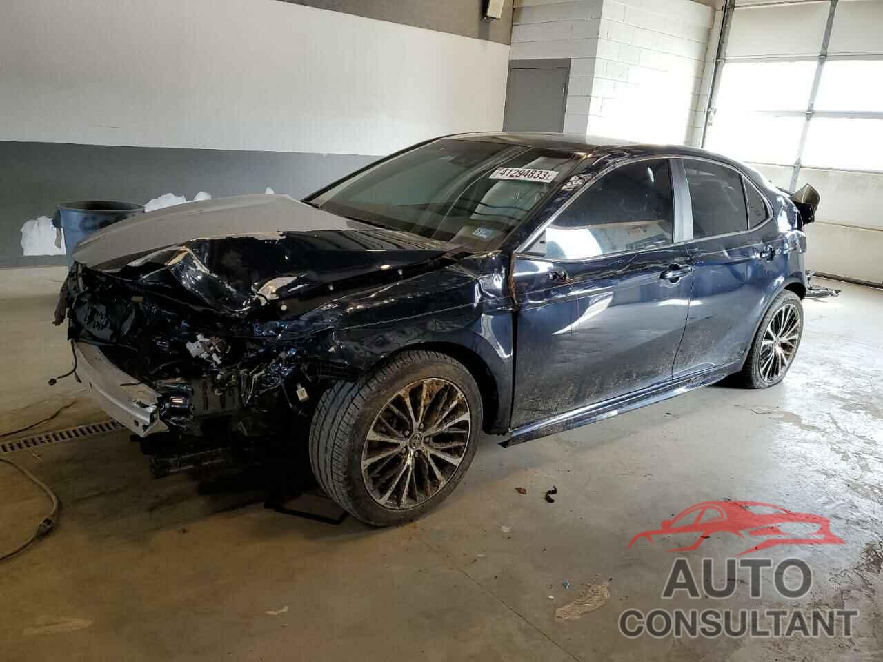 TOYOTA CAMRY 2018 - 4T1B11HK8JU623714