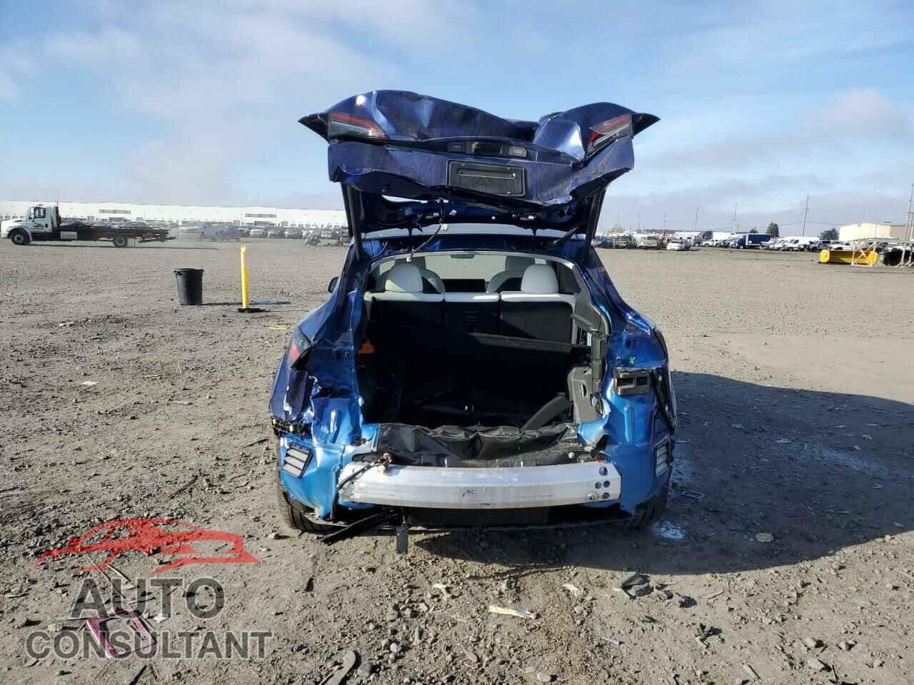TESLA MODEL Y 2024 - 7SAYGDEE2RF127361