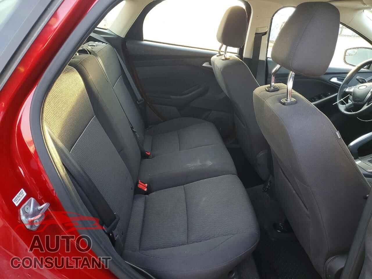 FORD FOCUS 2012 - 1FAHP3M23CL101862