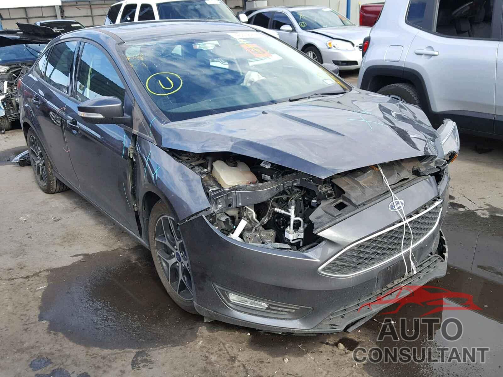 FORD FOCUS 2018 - 1FADP3H27JL204157
