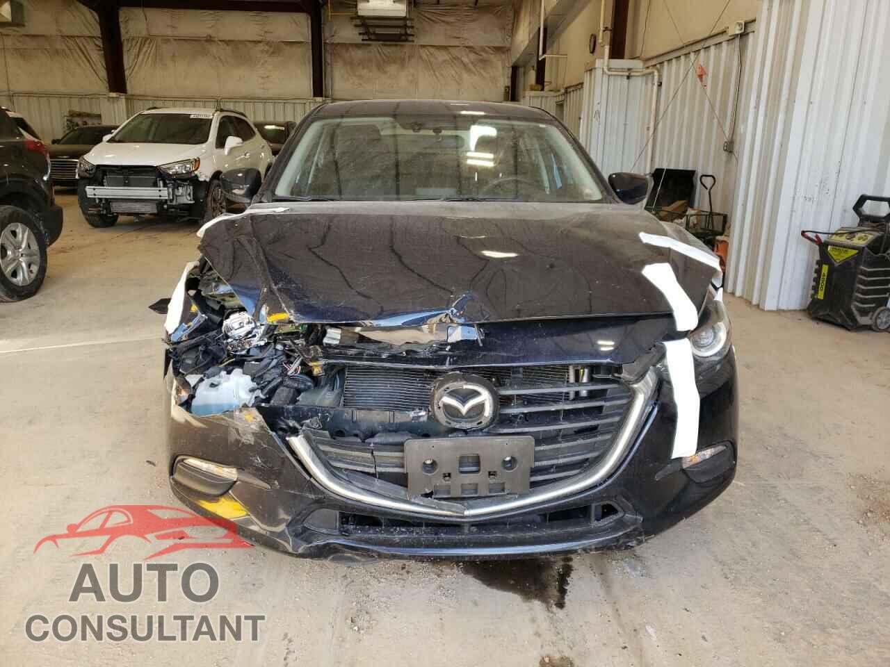 MAZDA 3 2017 - 3MZBN1U77HM136672