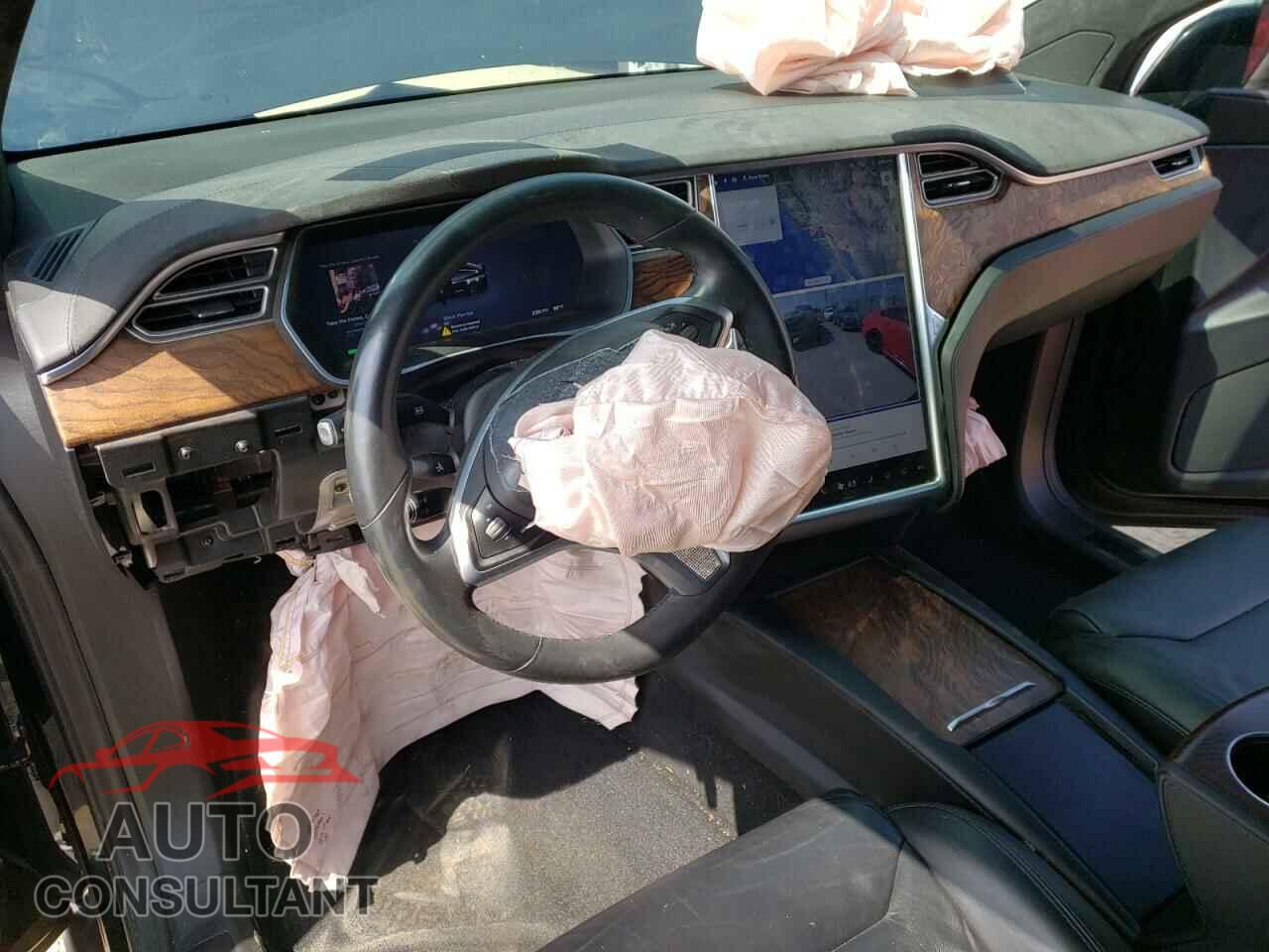 TESLA MODEL X 2017 - 5YJXCBE28HF044143