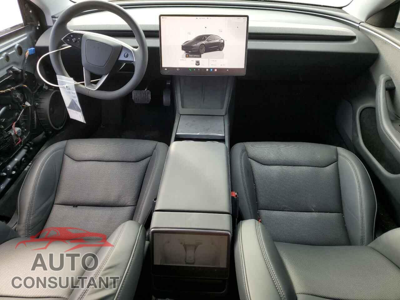 TESLA MODEL 3 2024 - 5YJ3E1EA8RF726631