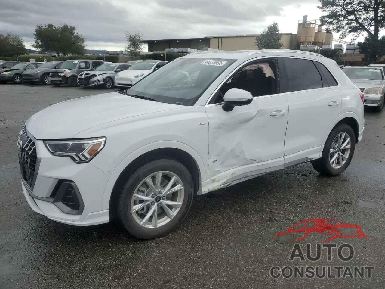 AUDI Q3 2024 - WA1DECF38R1075827