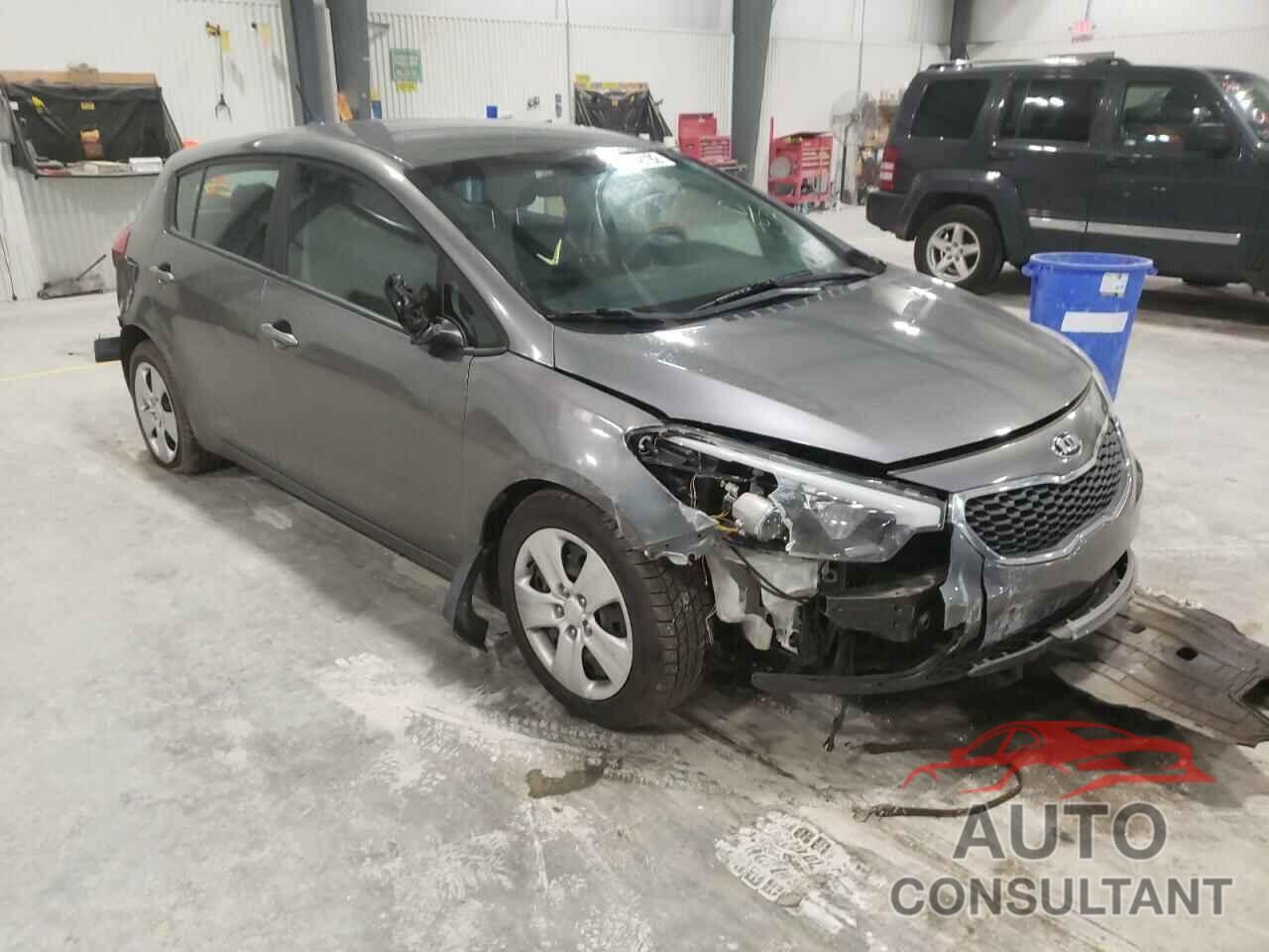 KIA FORTE 2016 - KNAFK5A82G5637472