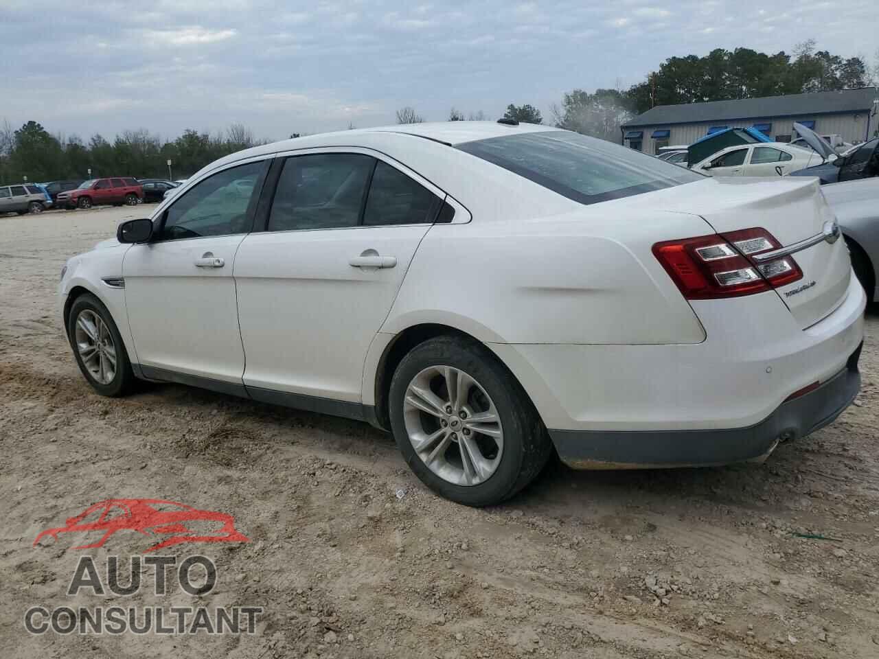 FORD TAURUS 2015 - 1FAHP2E83FG161005