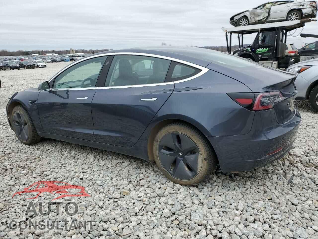 TESLA MODEL 3 2018 - 5YJ3E1EA8JF030467