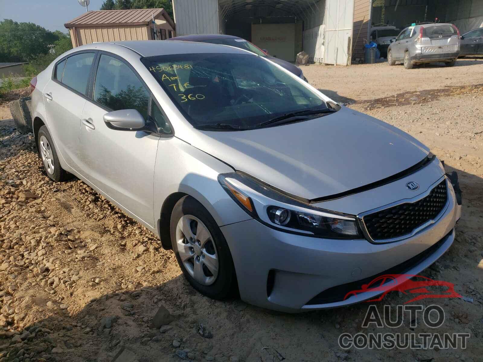 KIA FORTE 2018 - 3KPFL4A74JE247941