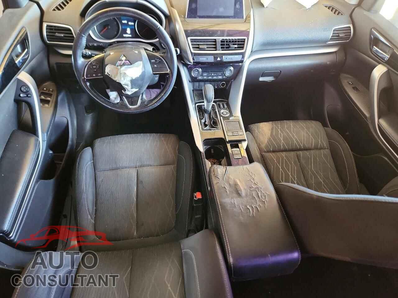 MITSUBISHI ECLIPSE 2018 - JA4AT5AA8JZ064021