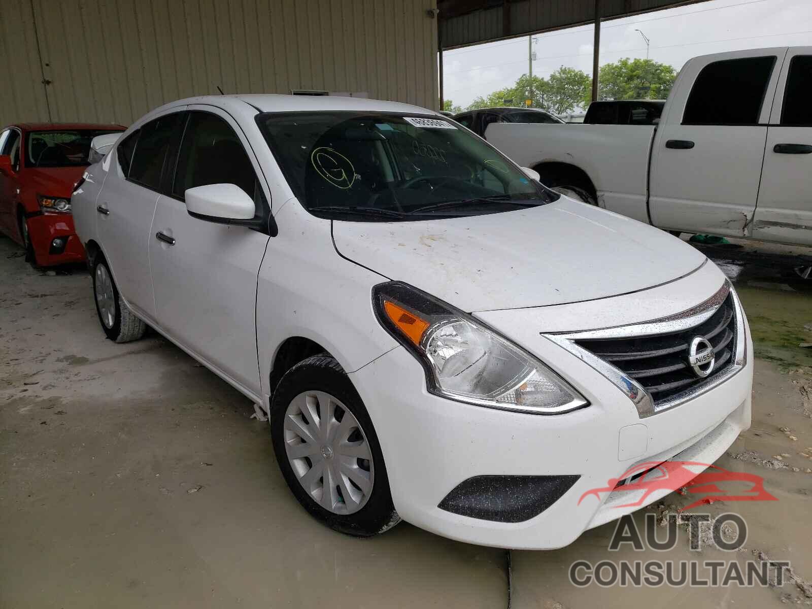 NISSAN VERSA 2017 - 3N1CN7AP4HK472132
