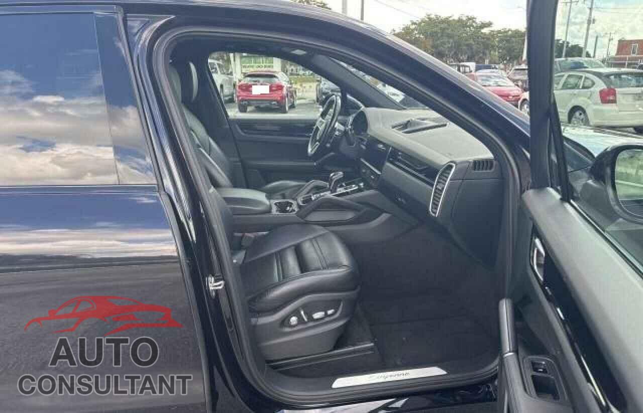PORSCHE CAYENNE 2019 - WP1AA2AY3KDA00635