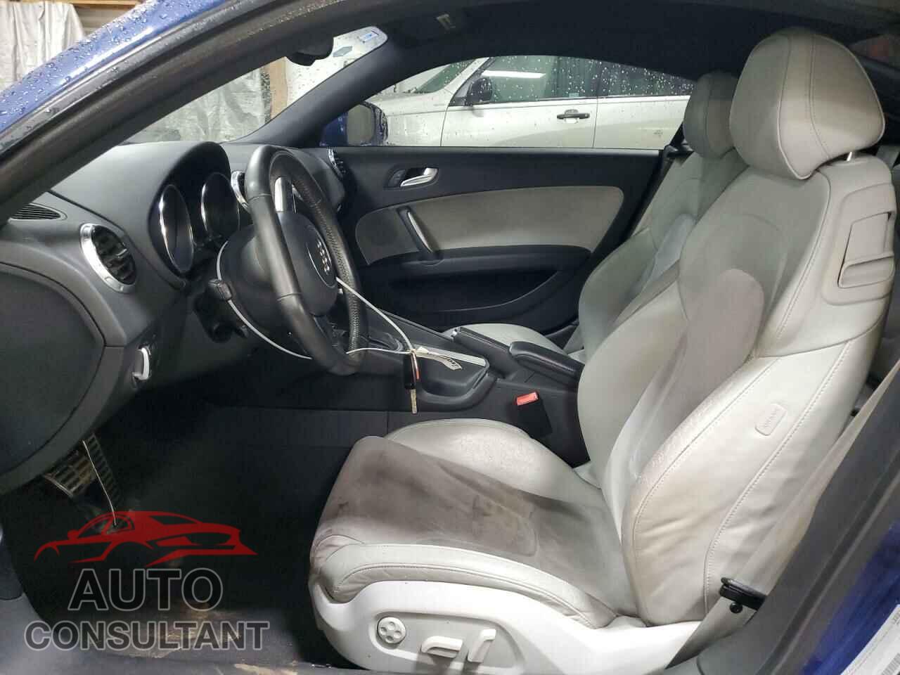AUDI TT 2011 - TRUBFAFK0B1015879
