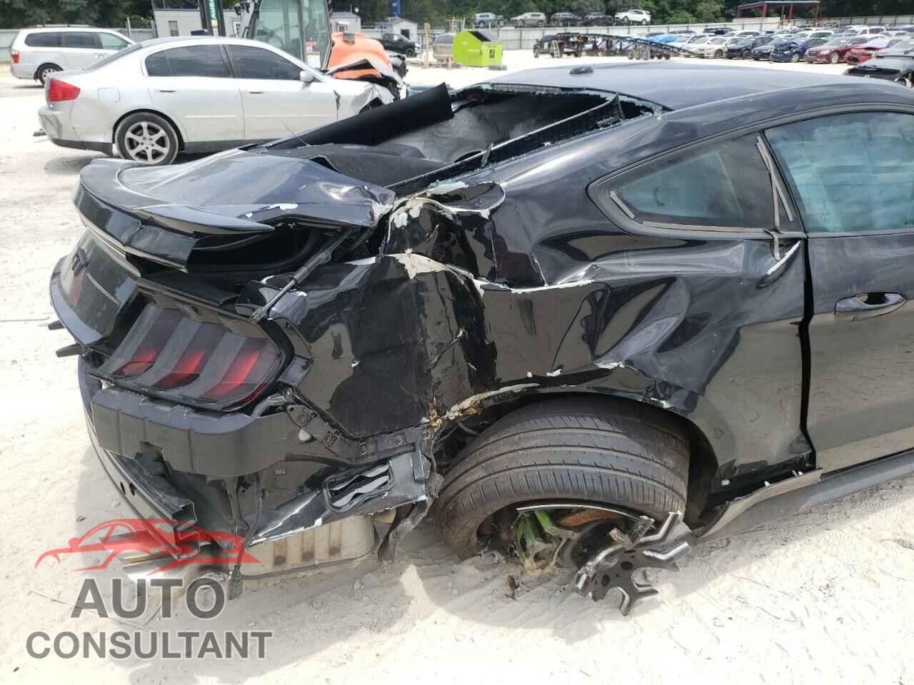 FORD MUSTANG 2019 - 1FA6P8CF9K5199677