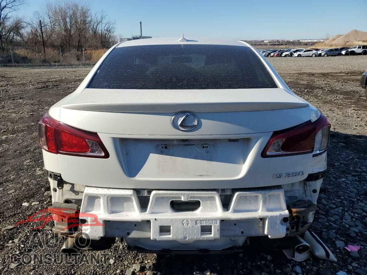 LEXUS IS 2013 - JTHBF5C23D5192975