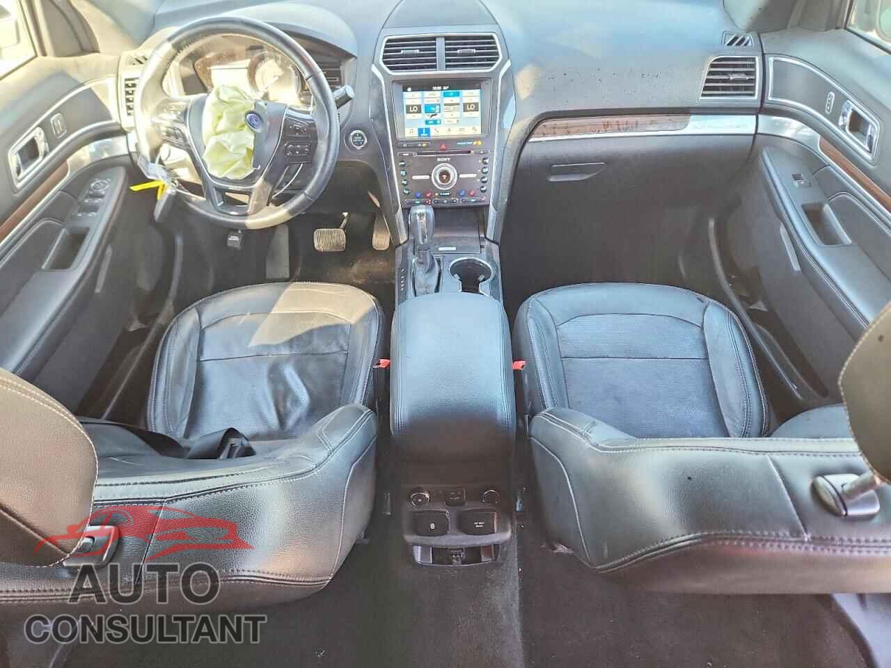 FORD EXPLORER 2018 - 1FM5K7F86JGB11498