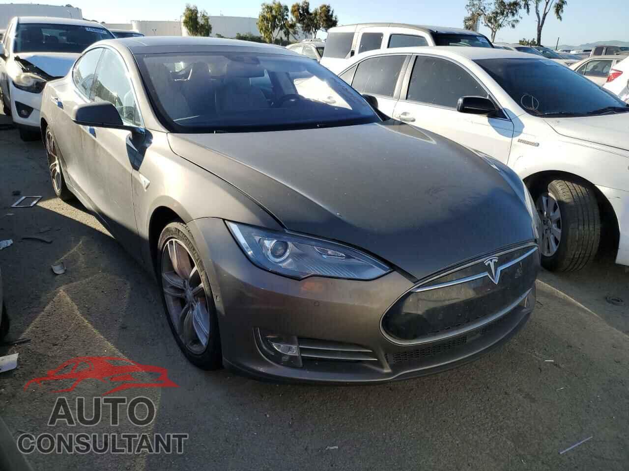 TESLA MODEL S 2016 - 5YJSA1E20GF129471