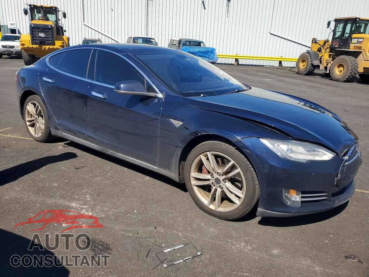 TESLA MODEL S 2014 - 5YJSA1S13EFP51202