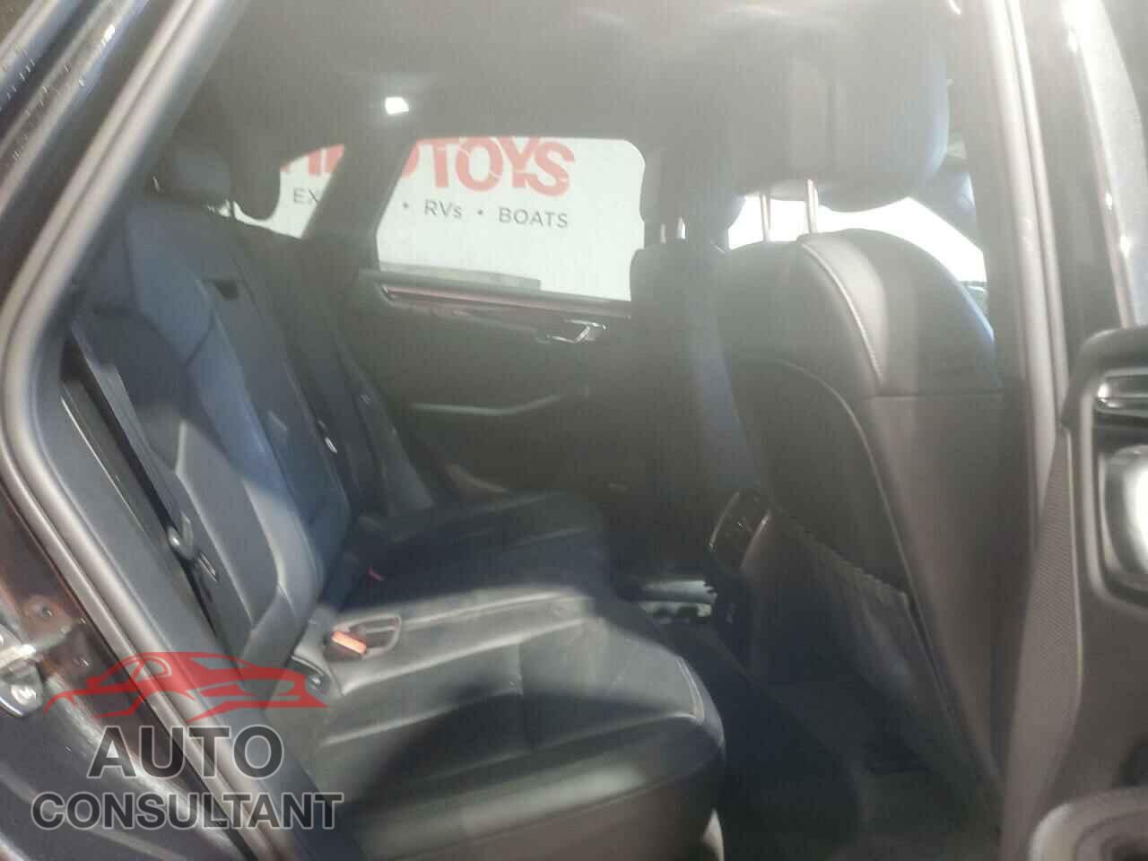 PORSCHE MACAN 2021 - WP1AA2A50MLB04711