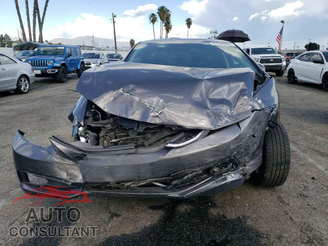 HONDA CIVIC 2015 - 2HGFB2F96FH524748