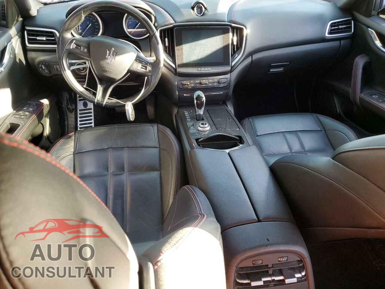 MASERATI ALL MODELS 2017 - ZAM57RSS2H1237126