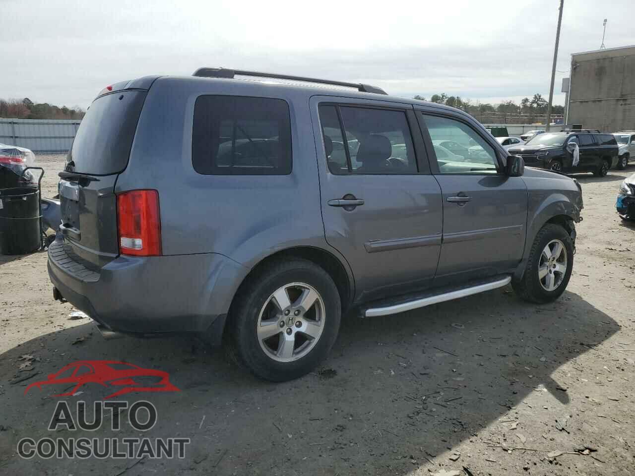 HONDA PILOT 2011 - 5FNYF3H53BB031296